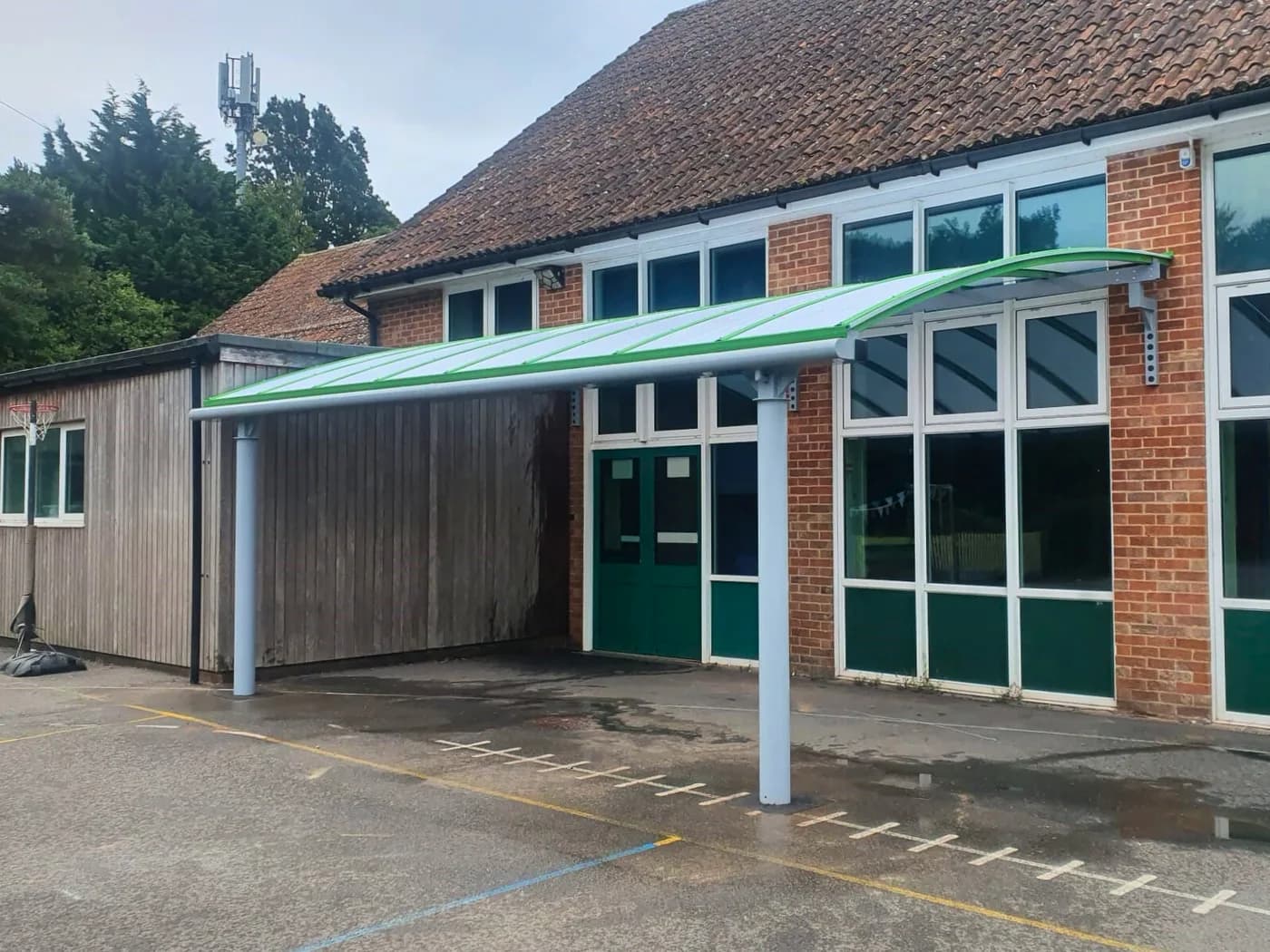 Highcliffe School
